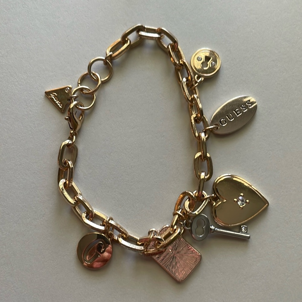 Guess yellow tone vintage bracelet 7 in